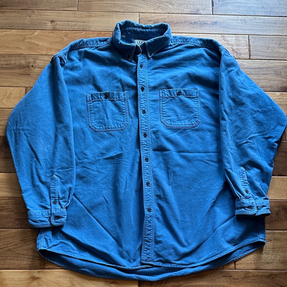 Vtg L.L. Bean chamois cloth shirt. Made in USA.